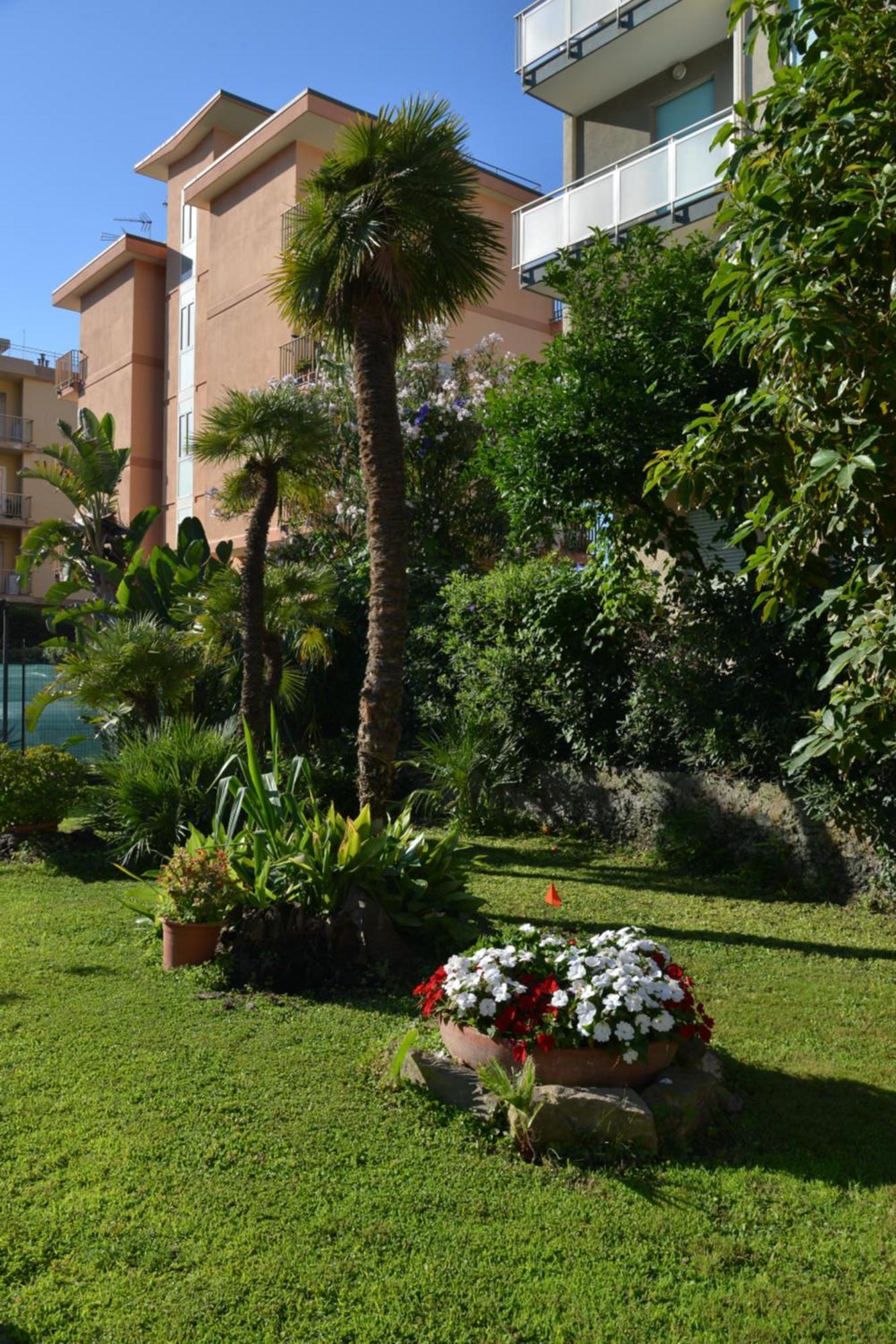 Hotel Rosalia Bordighera Luaran gambar