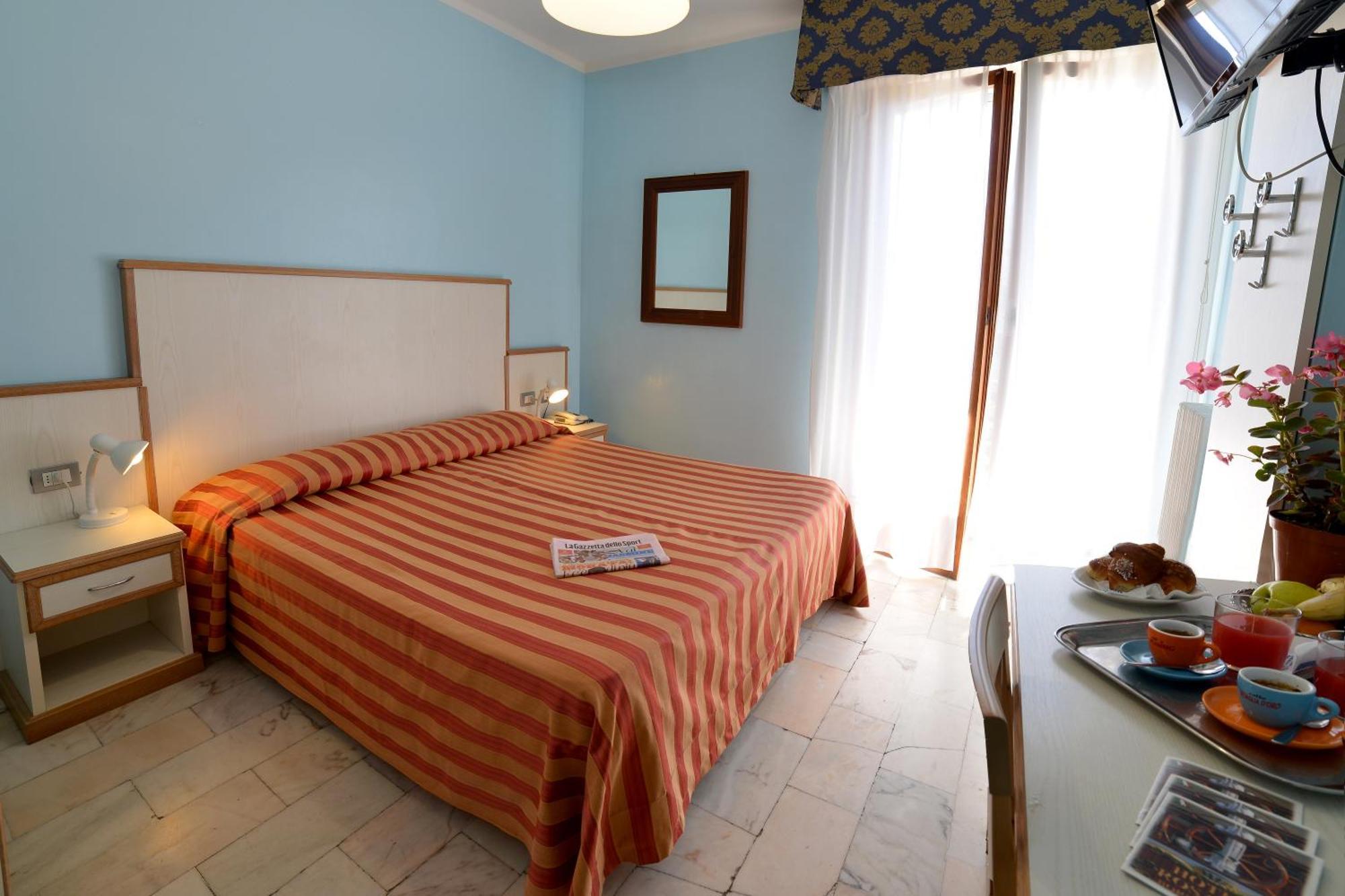Hotel Rosalia Bordighera Luaran gambar