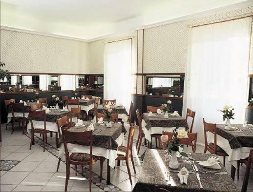 Hotel Rosalia Bordighera Luaran gambar