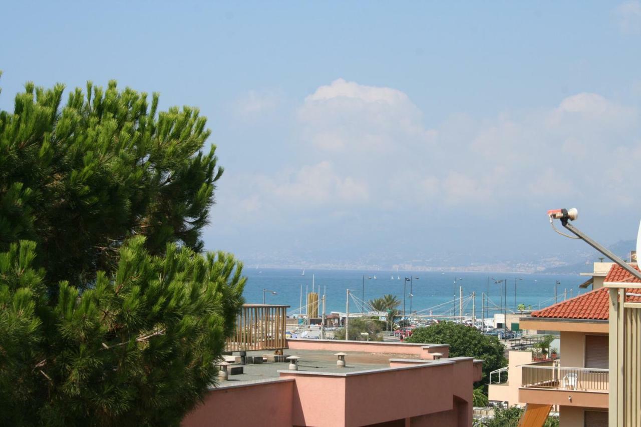 Hotel Rosalia Bordighera Luaran gambar